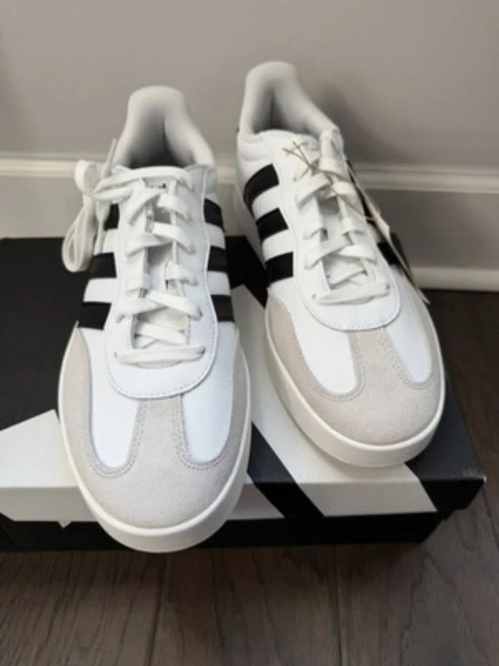 Adidas Barreda Shoes Mens 11.5 White Black Grey JI2306 Athletic NEW Sneakers